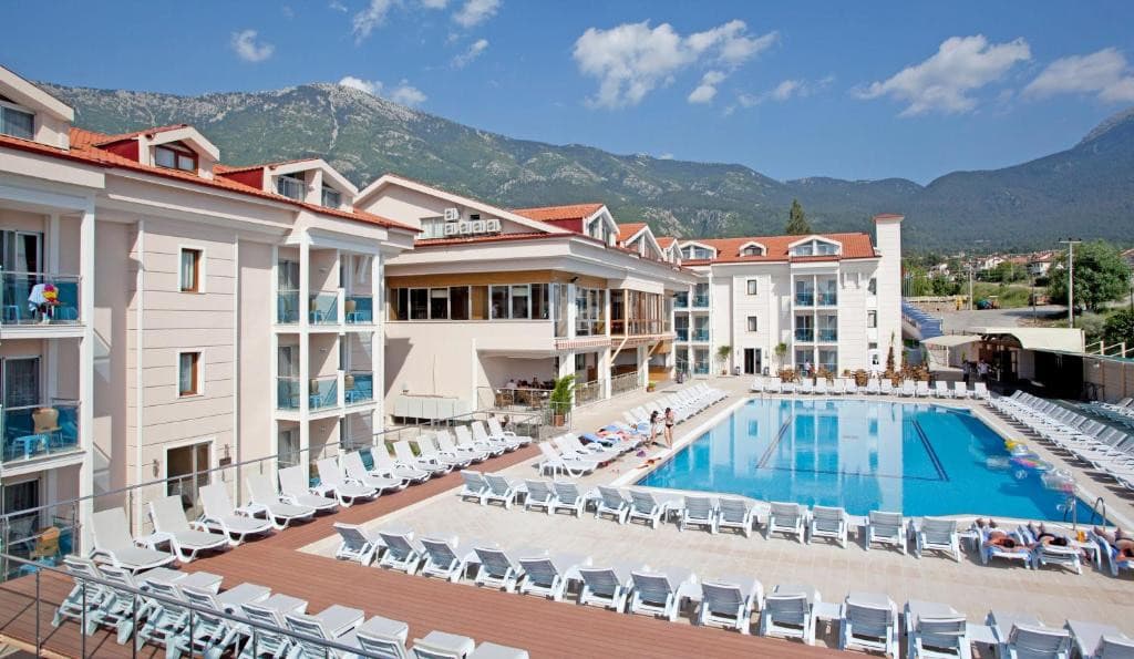 Aes Club Hotel
