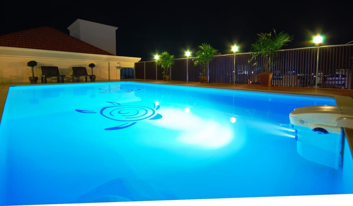 Embryo Hotel