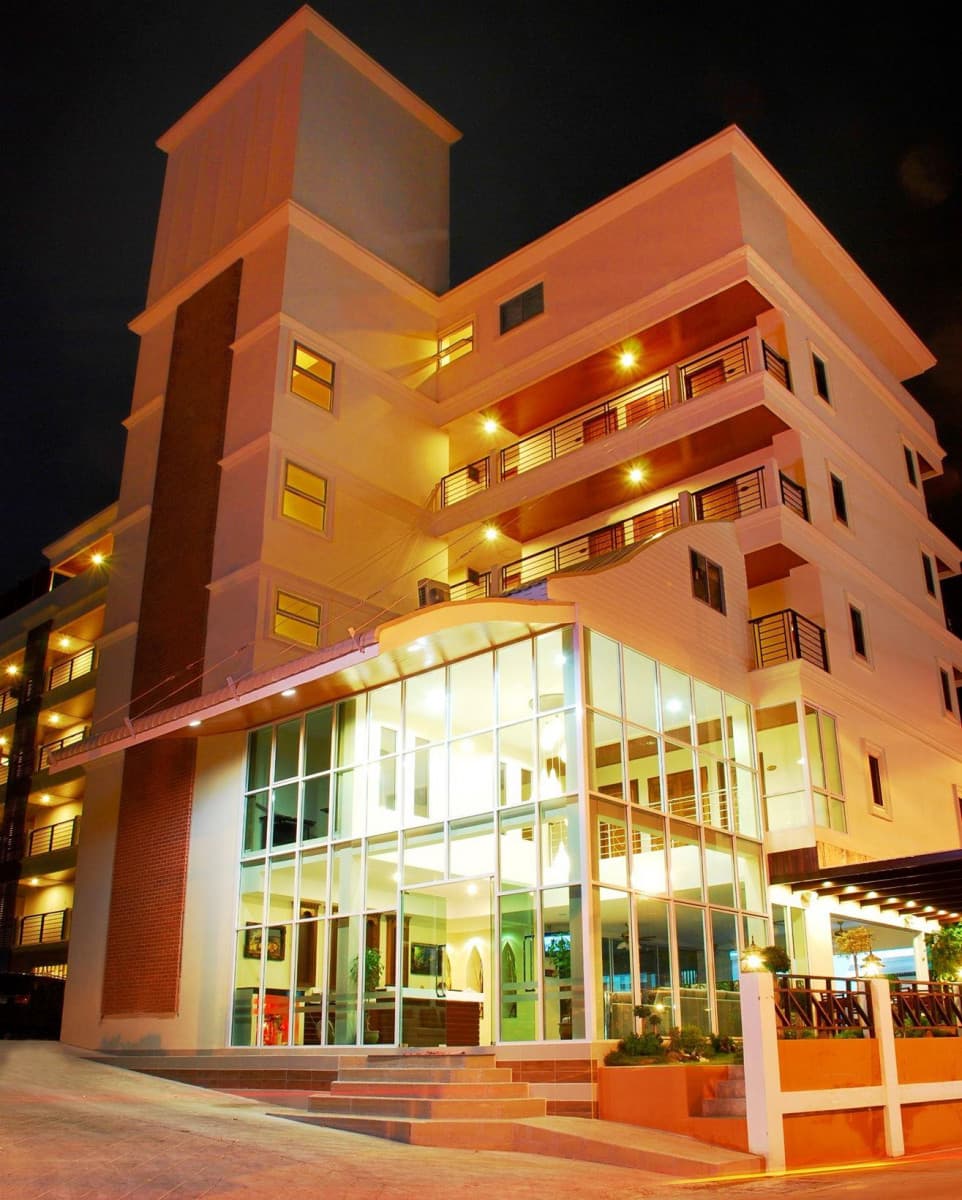 Embryo Hotel