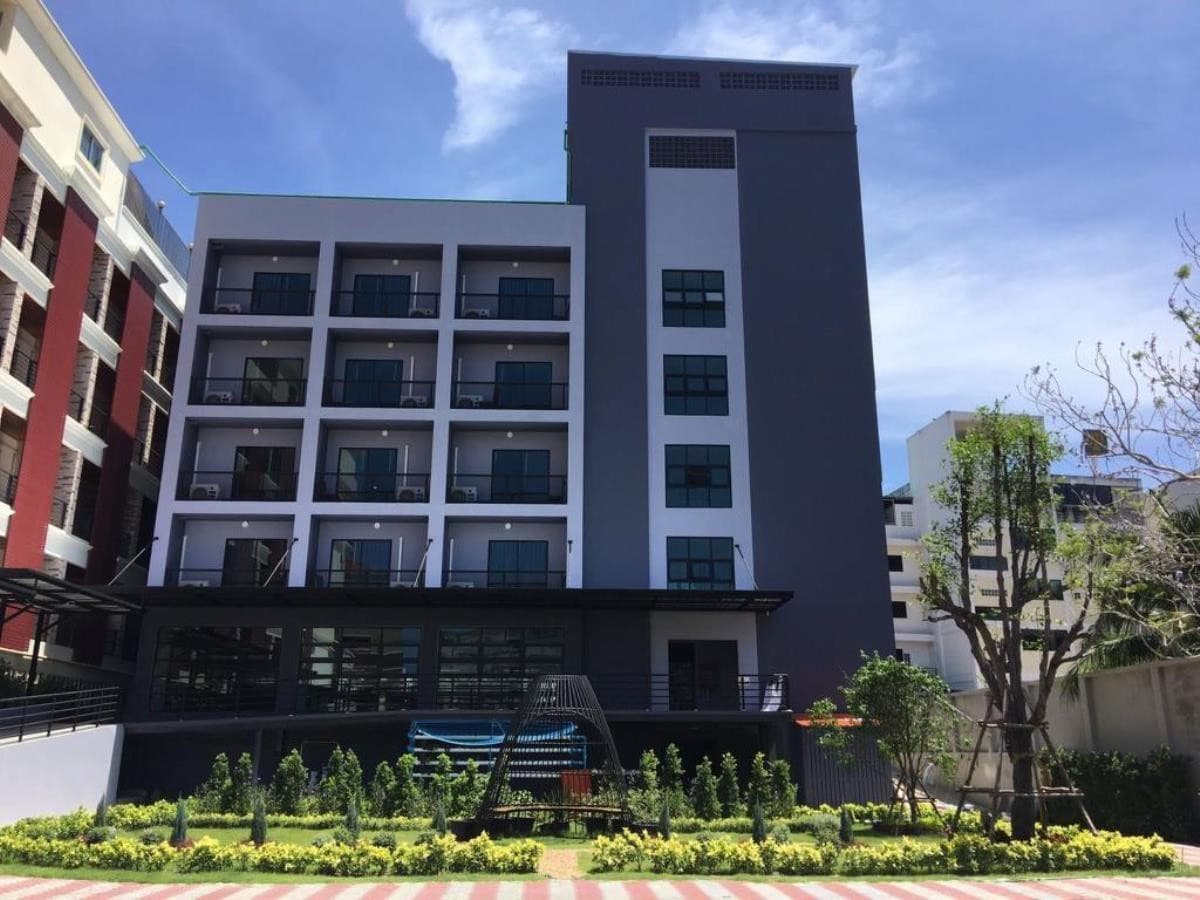 Embryo Hotel