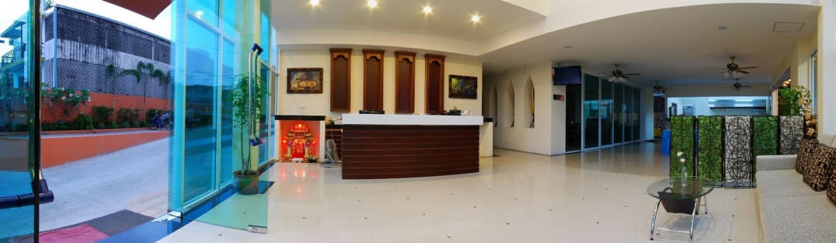 Embryo Hotel