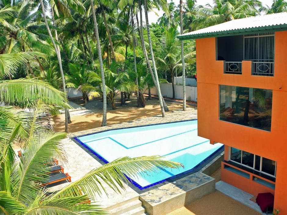 Roy Villa Beach Hotel