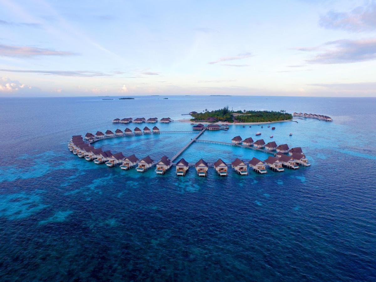 MACHCHAFUSHI ISLAND RESORT & SPA, THE CENTARA COLLECTION