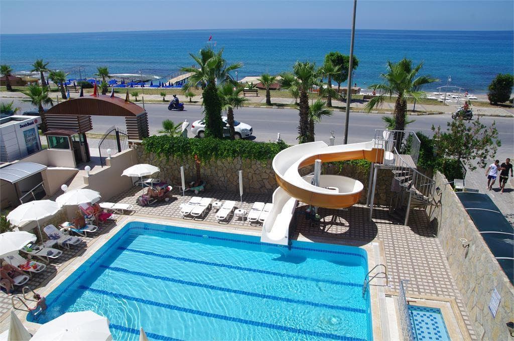 Grand Bayar Beach Hotel