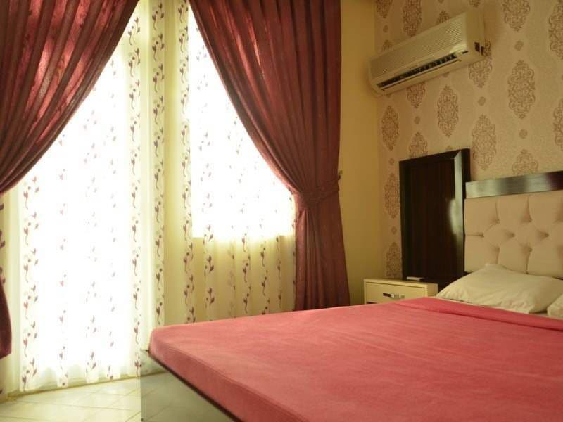 Midnight Sun Hotel