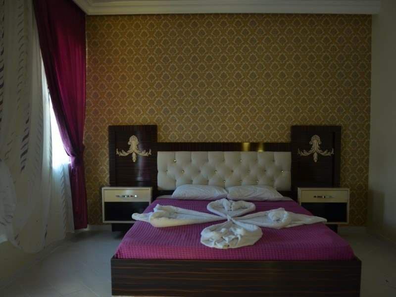 Midnight Sun Hotel
