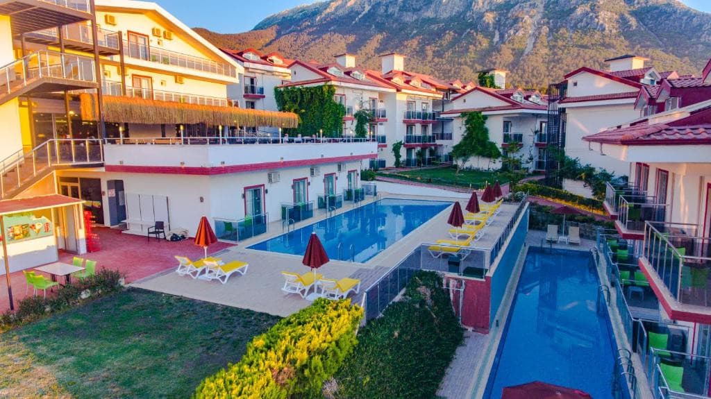 Sunshine Holiday Resort