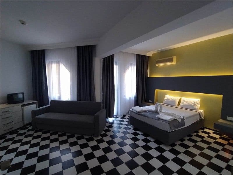 Orient Suite Hotel