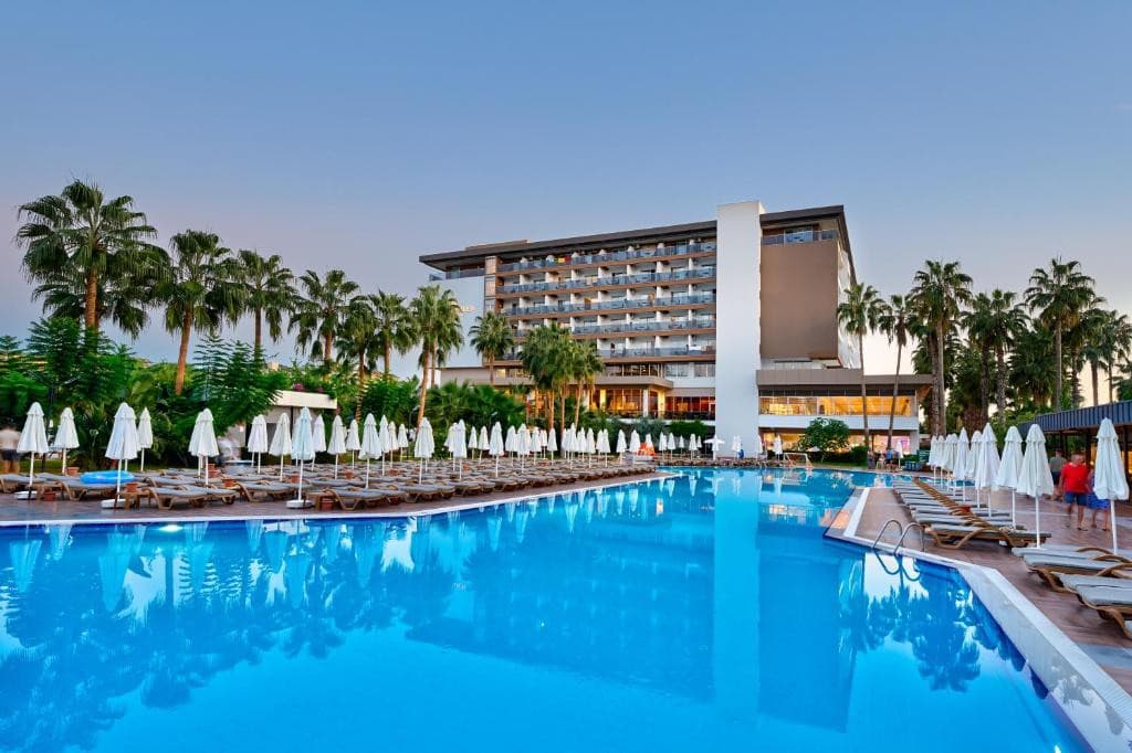 Royal Garden Beach Hotel