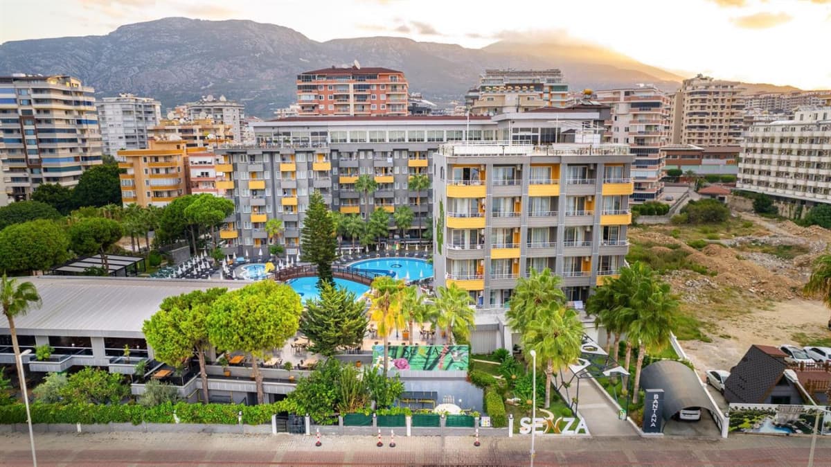 Senza Hotels Grand Santana Hotel
