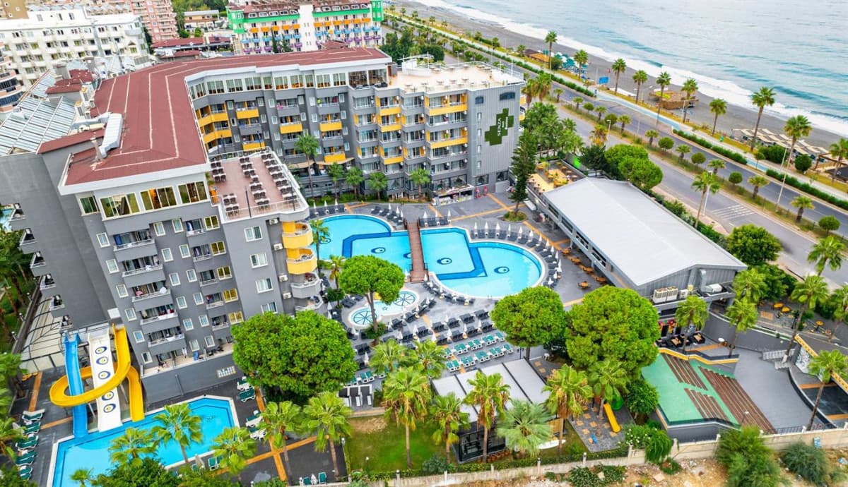 Senza Hotels Grand Santana Hotel