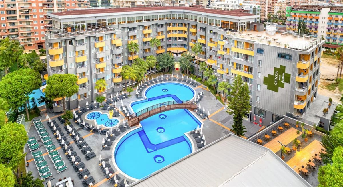 Senza Hotels Grand Santana Hotel