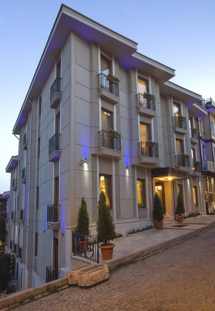 ACRA HOTEL