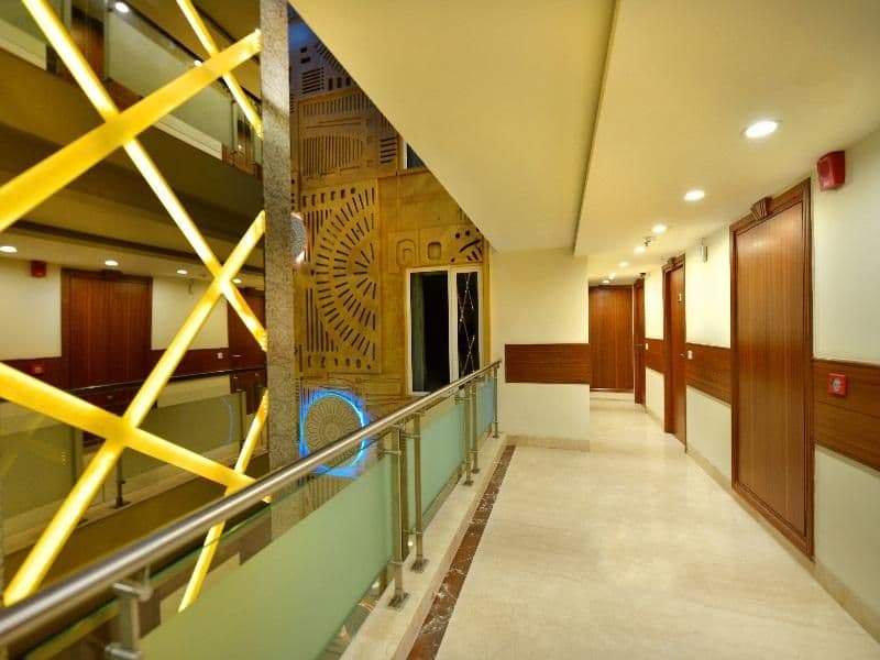 REGENT GRAND