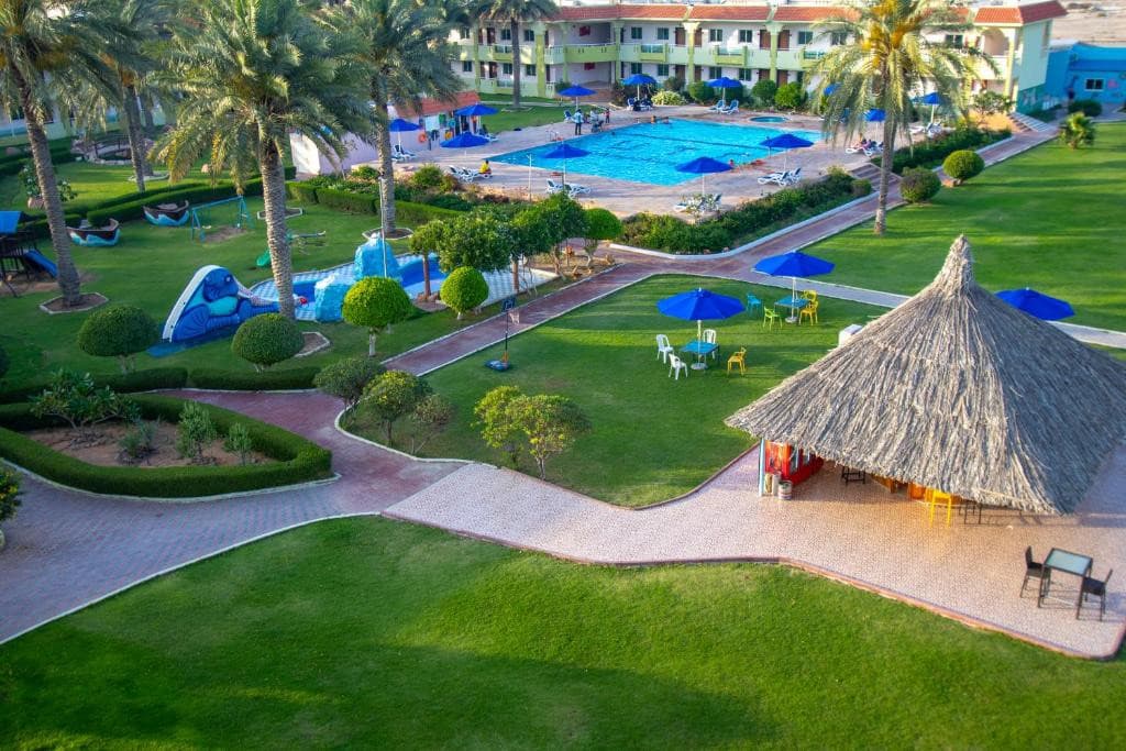 Flamingo Beach Resort