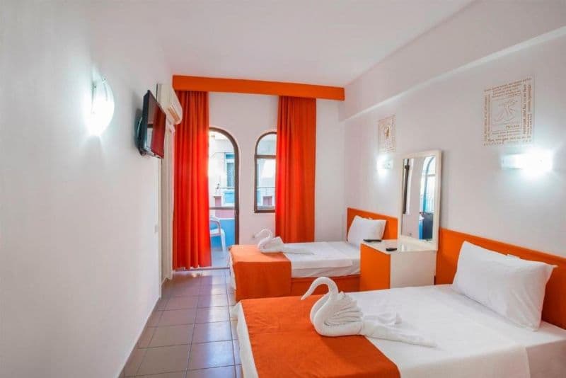 Maldives Beach Hotel (Barhan Hotel)