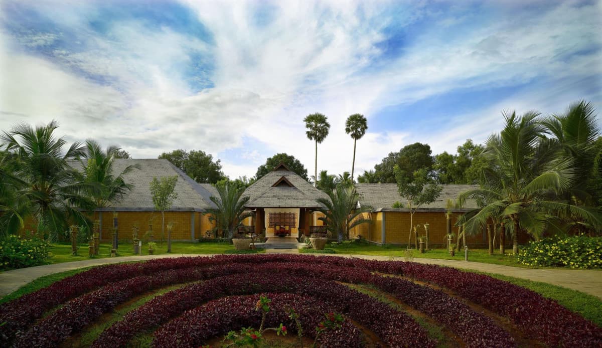 POOVAR ISLAND RESORT