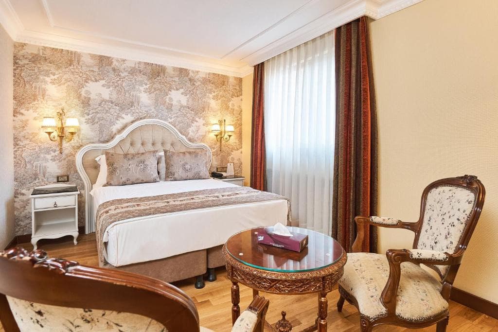 BEST WESTERN EMPIRE PALACE