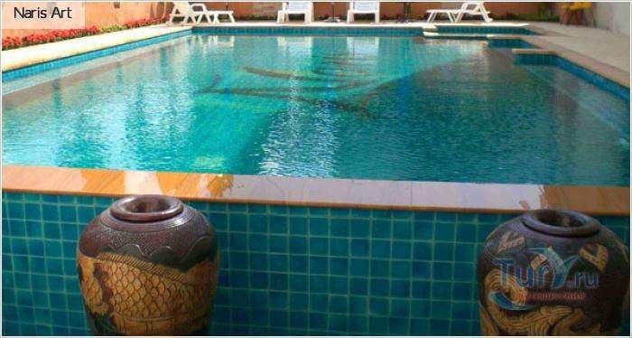 Naris Art Hotel