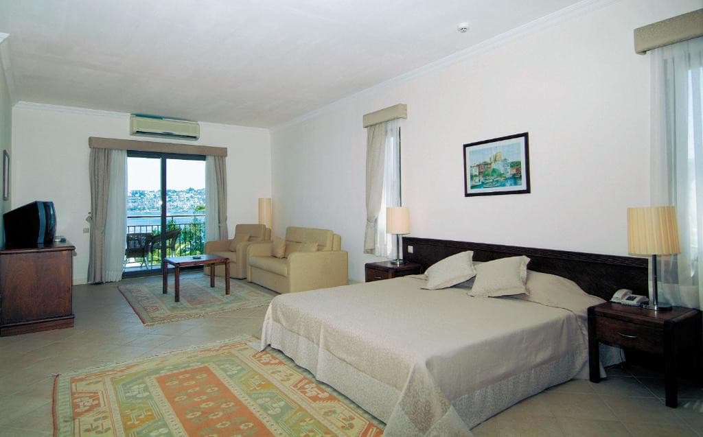 Costa 3S Beach Hotel