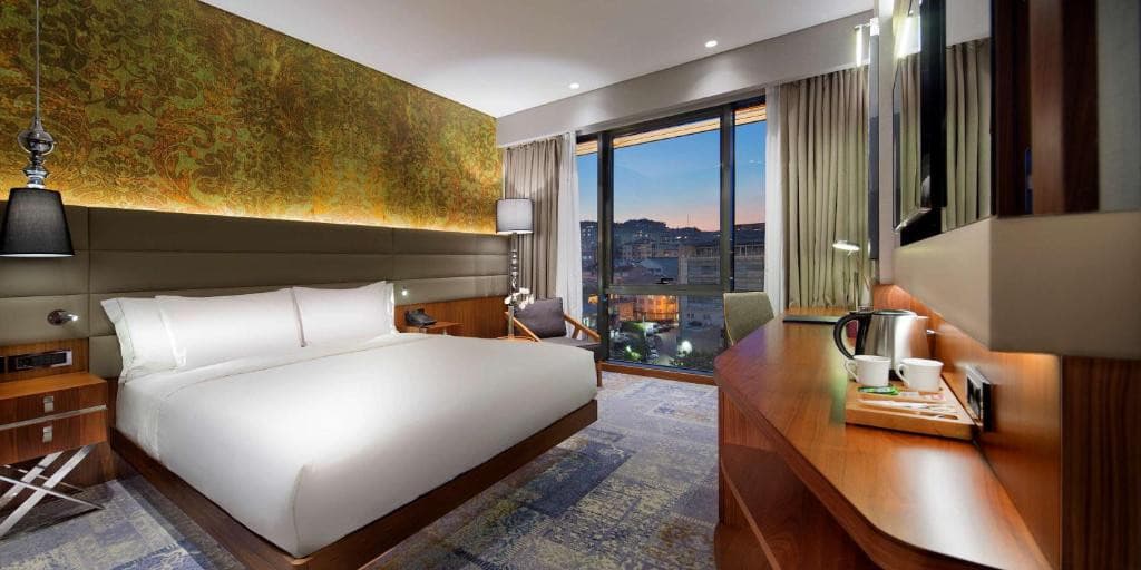 DOUBLETREE BY HILTON HOTEL ISTANBUL - PIYALEPASA