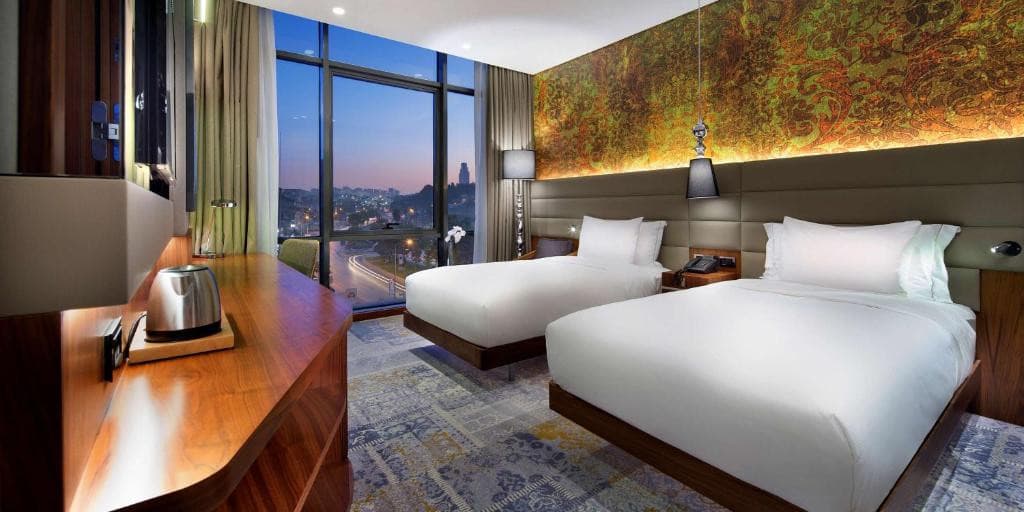 DOUBLETREE BY HILTON HOTEL ISTANBUL - PIYALEPASA