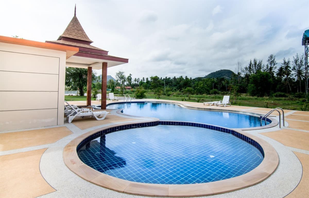 Diamond Place Hotel