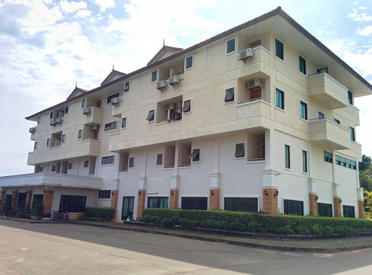 Diamond Place Hotel