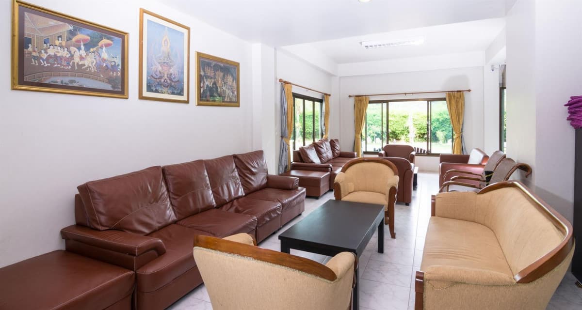 Diamond Place Hotel