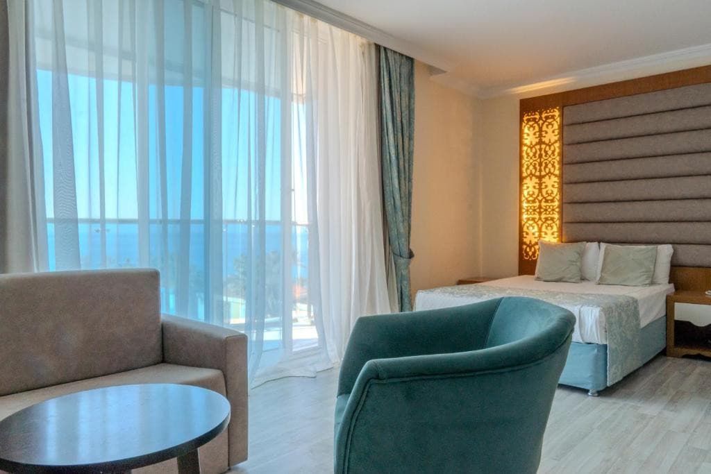 Concordia Celes Hotel