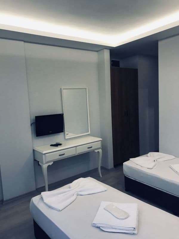 Isinda Hotel