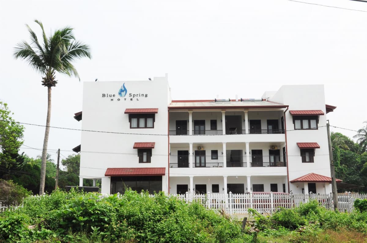 Blue Spring Hotel