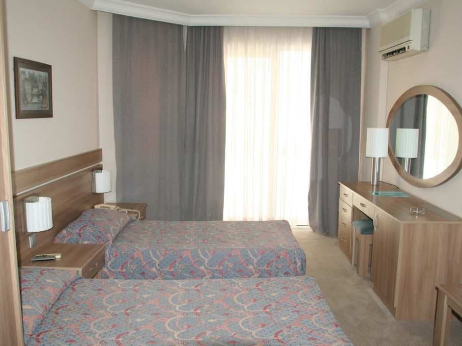 Elysee Beach Hotel