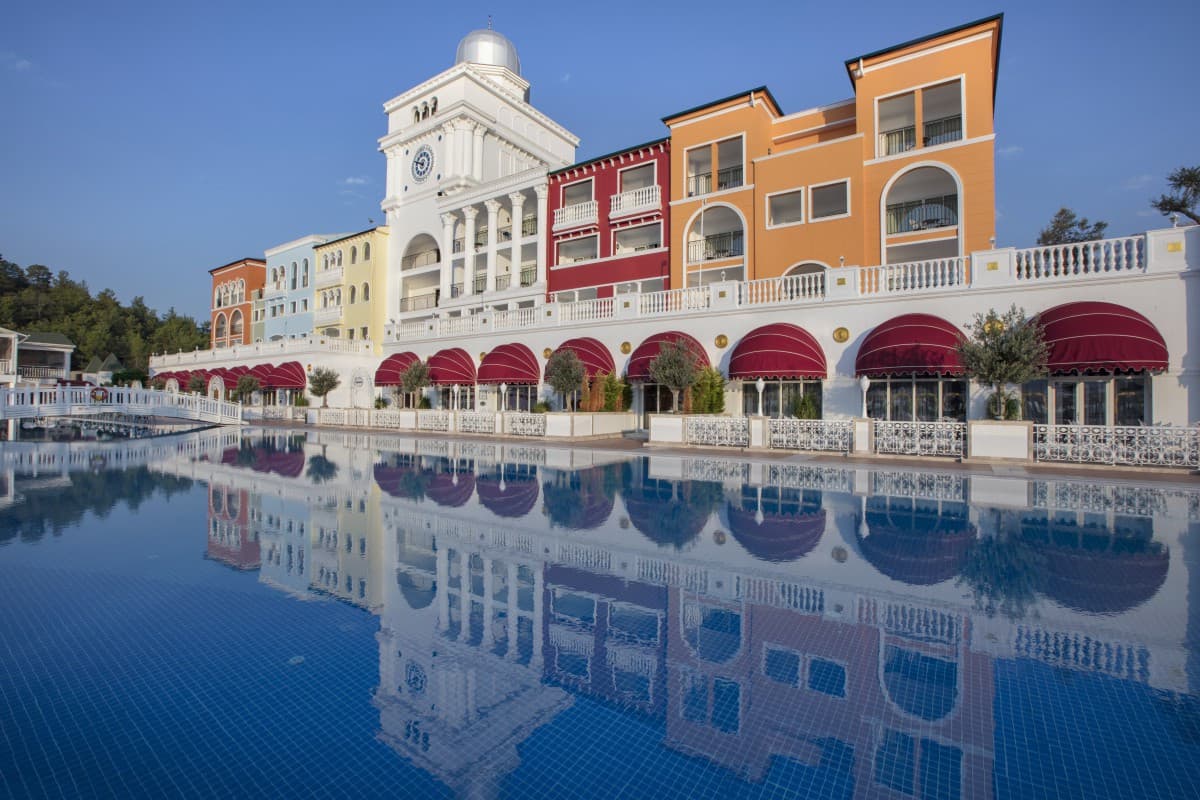 Nirvana Dolce Vita Executive Rooms
