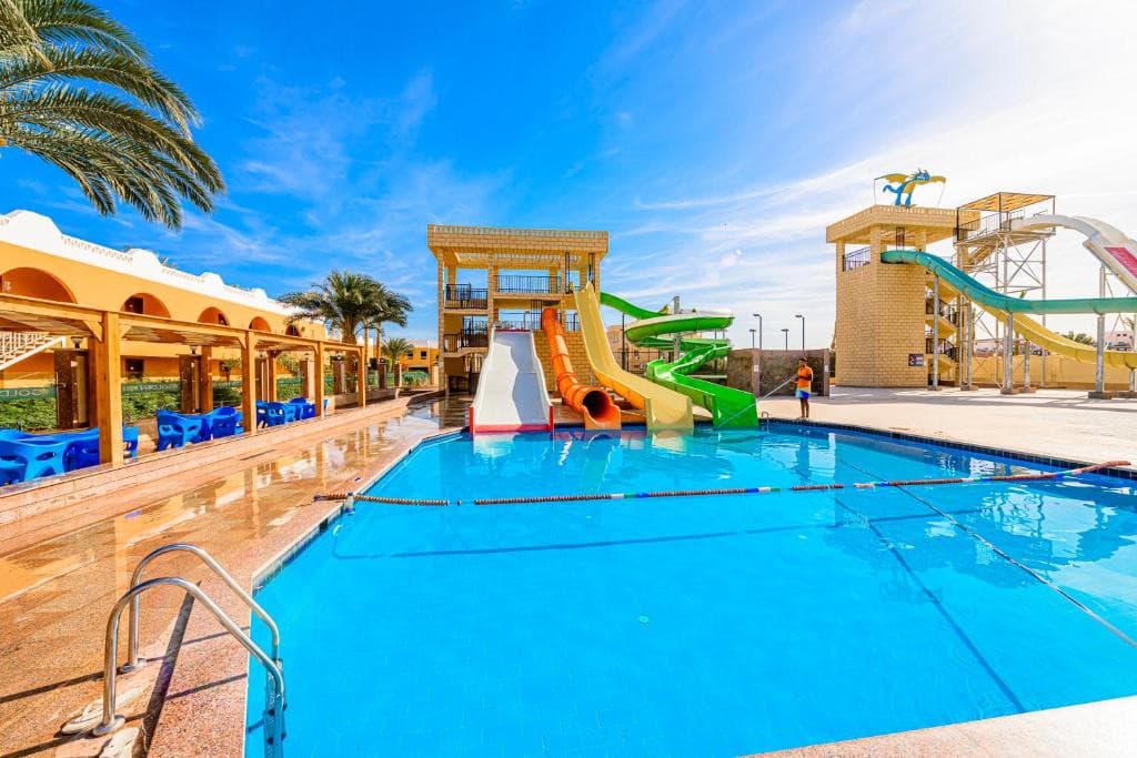 Golden Beach Resort (ex. Movie Gate)