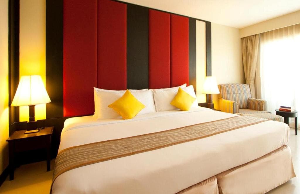 Intimate Hotel