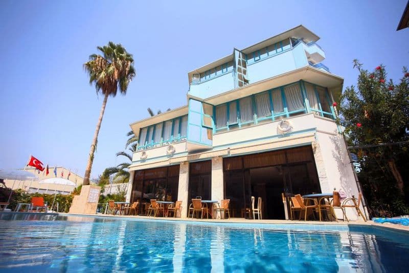 Vella Beach Hotel