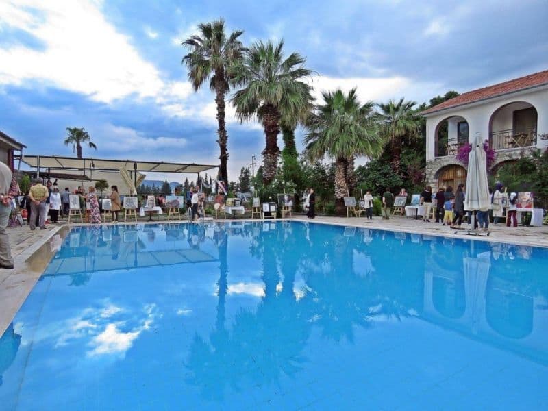 Burc Hotel