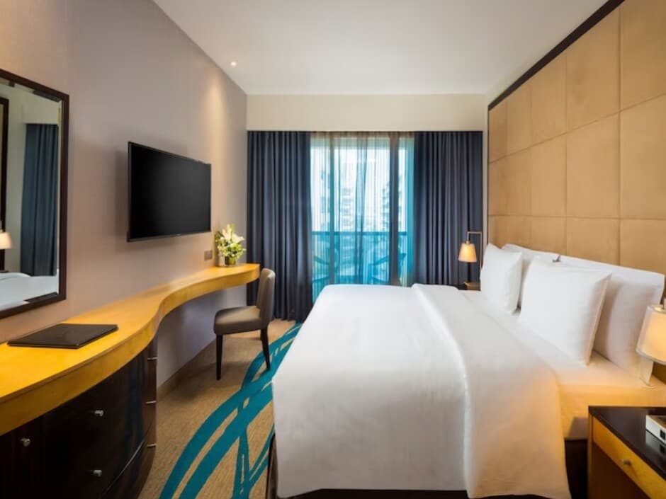 Savoy Suites Hotel Apartments