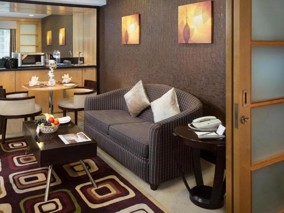 Savoy Suites Hotel Apartments