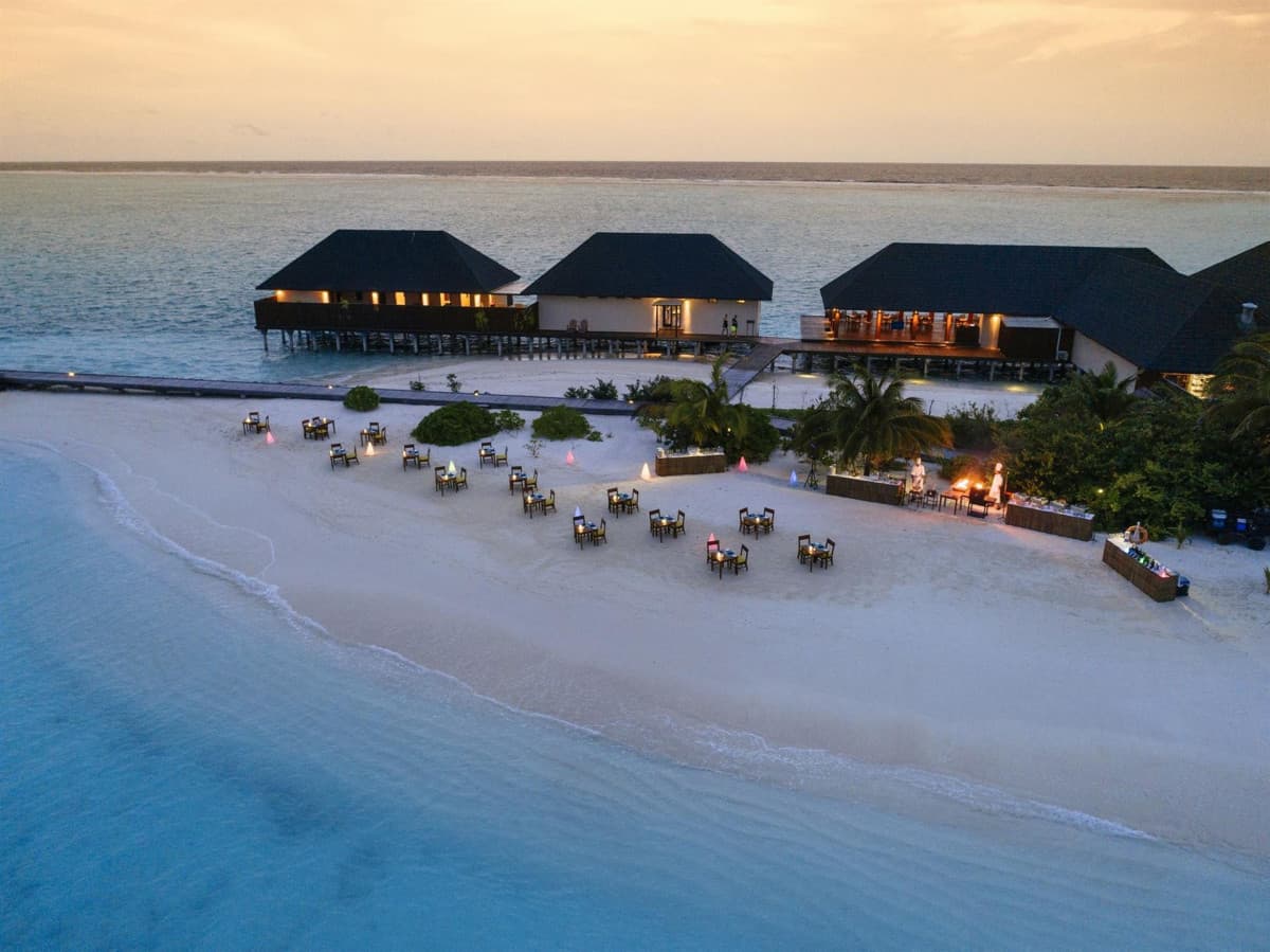 Summer Island Maldives