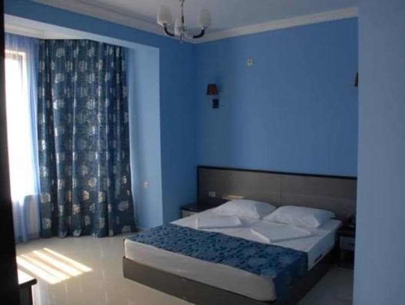 Hotel Crystal