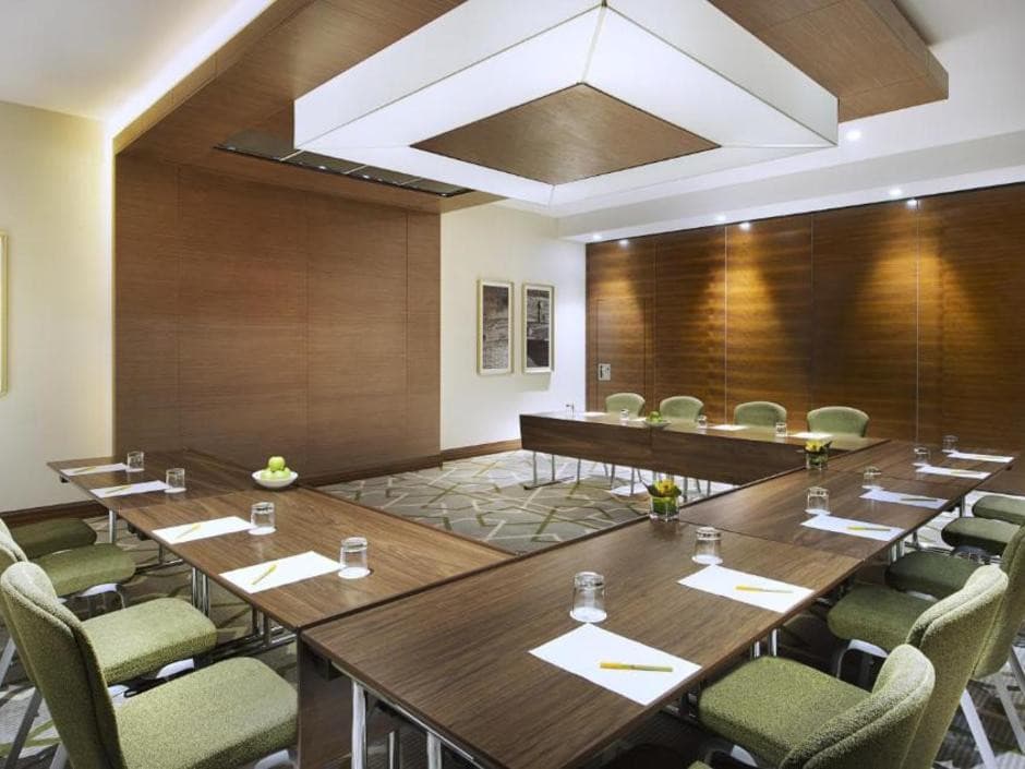 Hilton Garden Inn Dubai Al Muraqabat