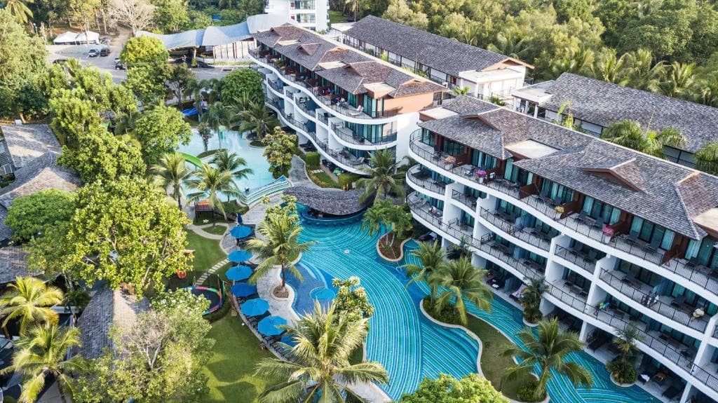 HOLIDAY AO NANG BEACH RESORT