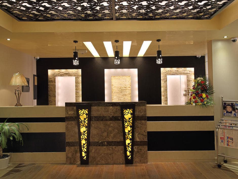 Flora Al Souq Hotel
