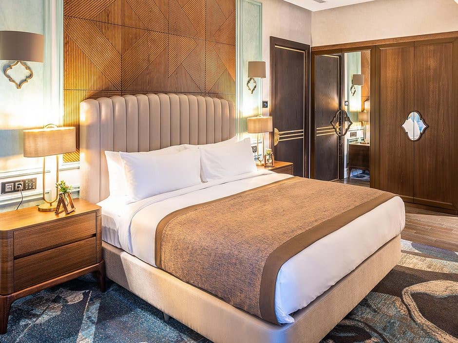 INTERCONTINENTAL HOTEL