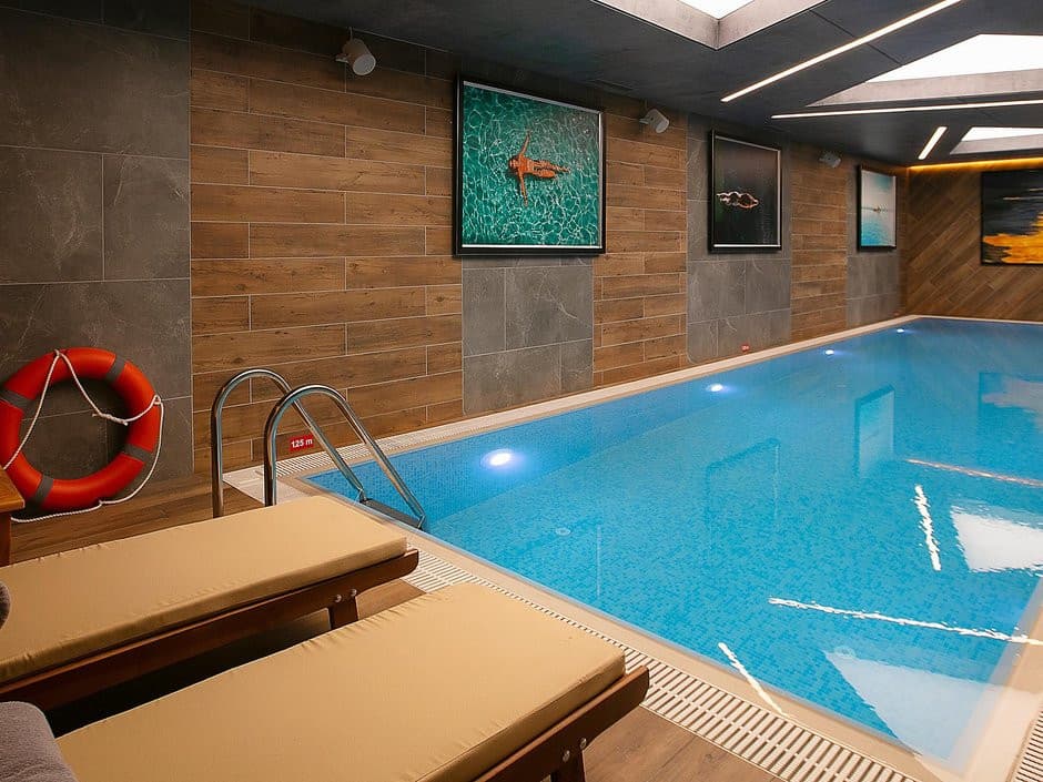 INTERCONTINENTAL HOTEL