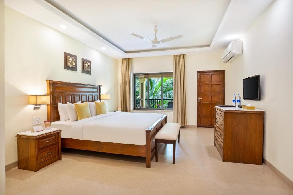 Seashell Suites & Villas