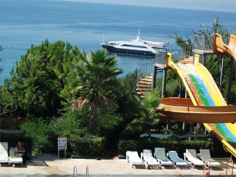 Nazar Beach City & Resort Hotel