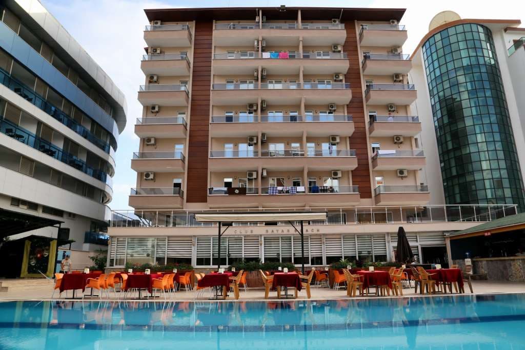 Club Bayar Beach Hotel
